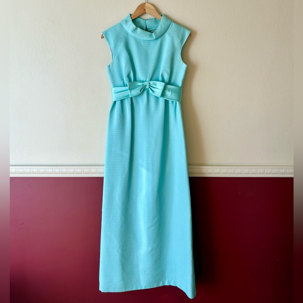 Vintage 1968 sleeveless‎ maxi dress